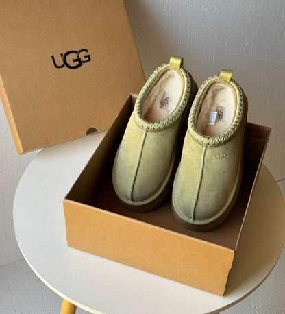 UGG  Women's Tazz II