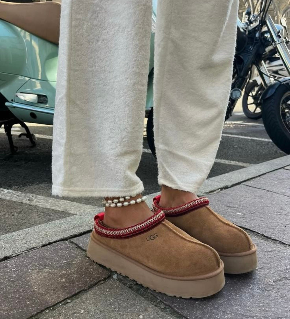 UGG  Women's Tazz II